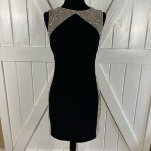 Xscape shimmery body con dress size 6